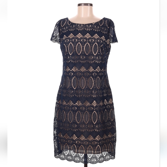 Eliza J Lace Cocktail Dress Scalloped Hem Cap Sleeves Sheath Mini Navy Size 6 - Picture 1 of 6